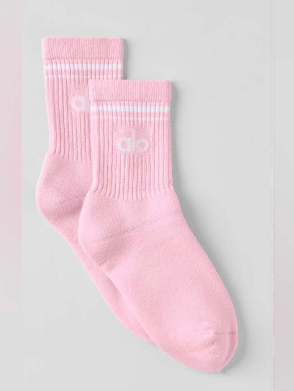 NWT Alo Yoga Unisex Half-Crew Throwback Socks Sweet Pink White Size M - Picture 2 of 4